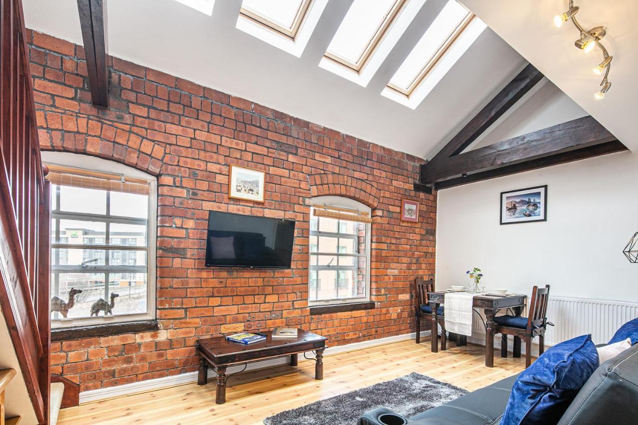 Victoria Quays Warehouse Apartment: Pet-Friendly City Centre Stay Sheffield Exterior photo